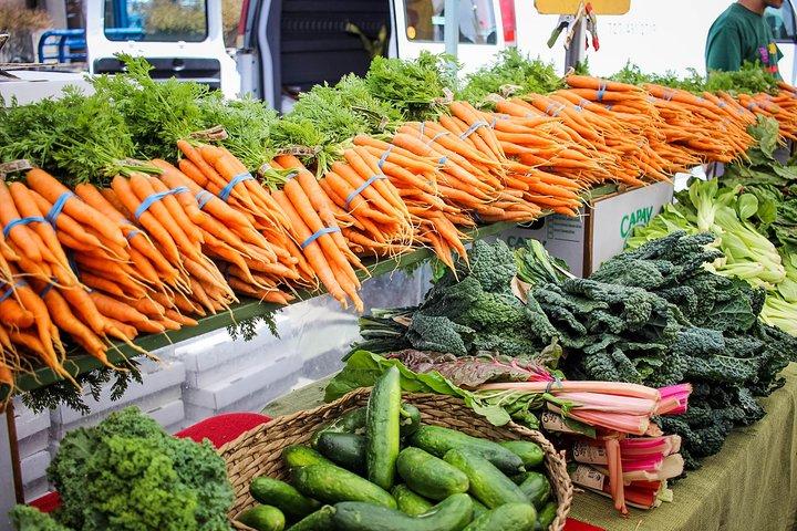 Combo di San Francisco: tour gastronomico e Alcatraz dal Ferry Building