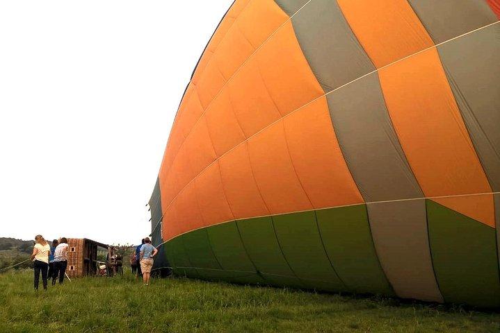 Luftballonflyvning med brunch + Assisi guidet tur
