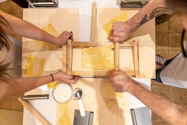 タオルミーナでの昼食または夕食付きのプライベート料理教室