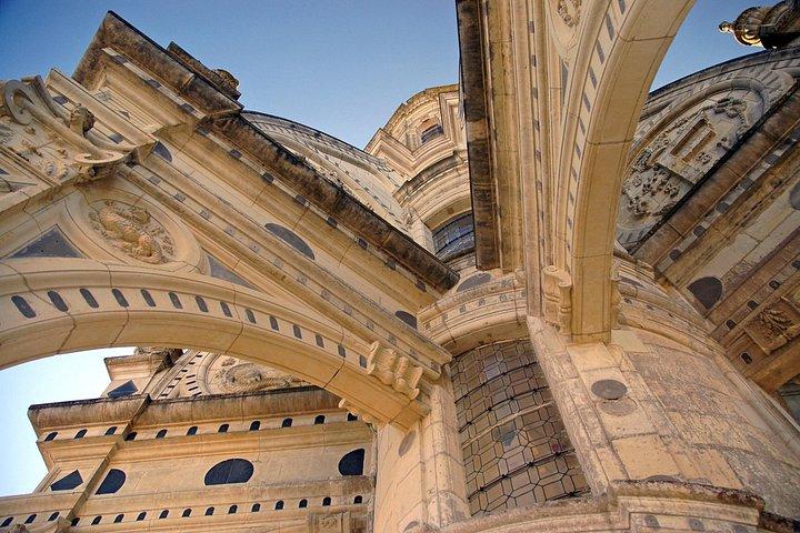 ロワール渓谷城郭旅行 パリからシュノンソーとシャンボール