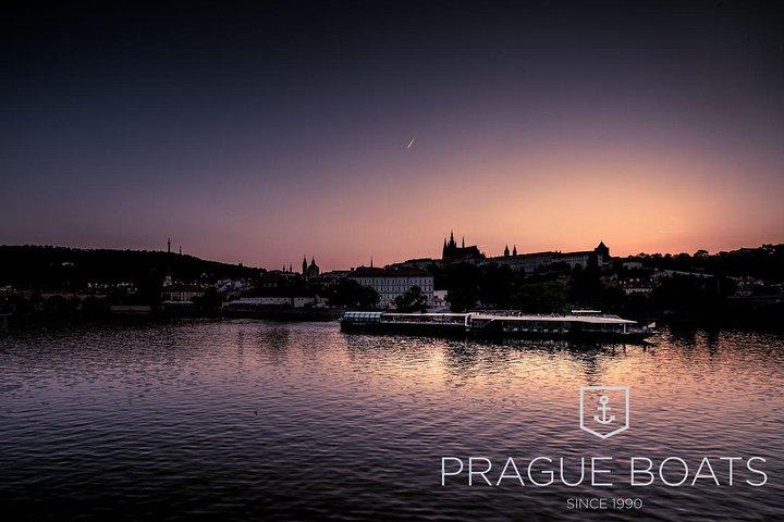 Prague Bateaux 3 - heures Crystal Dinner Cruise