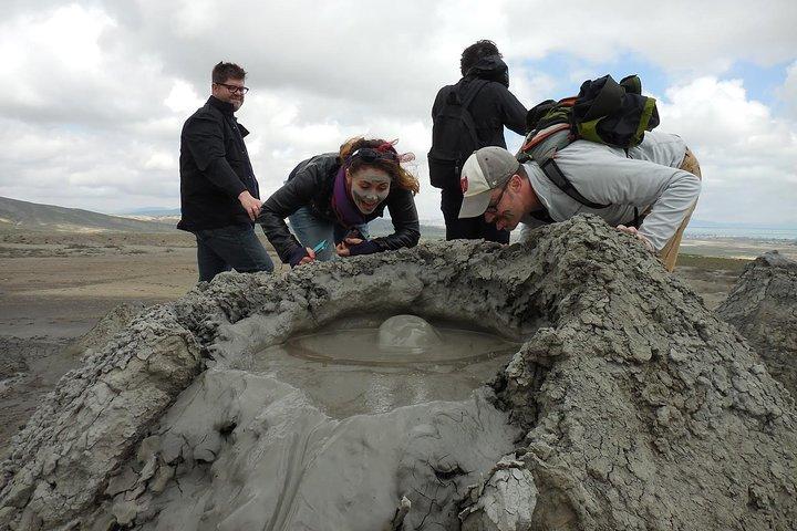 Moddervulkanen & Gobustan tour (groep & privé)