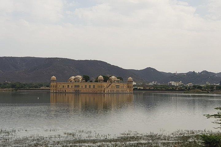 Jaipur: Ganztägige Privattour mit professionellem Reiseleiter im Auto