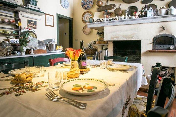 Cesarine：アルベロベッロの地元の家での市場ツアーと食事