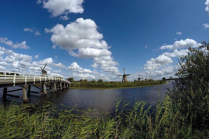 キンデルダイク プライベート ツアー WINDMILLS (高級ジャガー S タイプ)