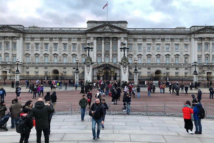 Londres met en avant la voiture privée avec chauffeur Guide