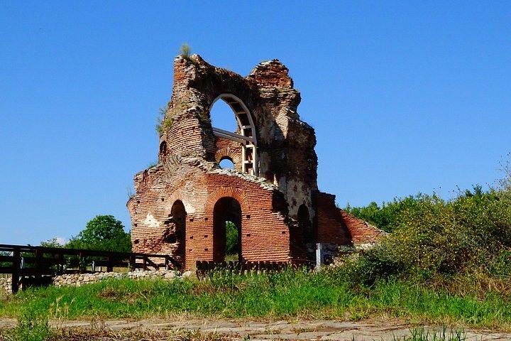 Plovdiv and Perushtitsa Day Trip with Wine Tasting from Sofia