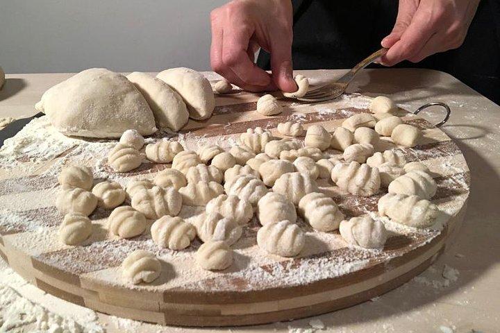 フィレンツェのアートギャラリーでトスカーナ料理教室