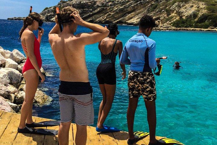 Tour guidato di snorkeling nella migliore barriera corallina dalla costa di Curacao - Blue Bay Beach