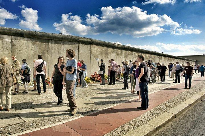 Discover Berlin: Historic Landmarks, Royal Heritage & Cold war