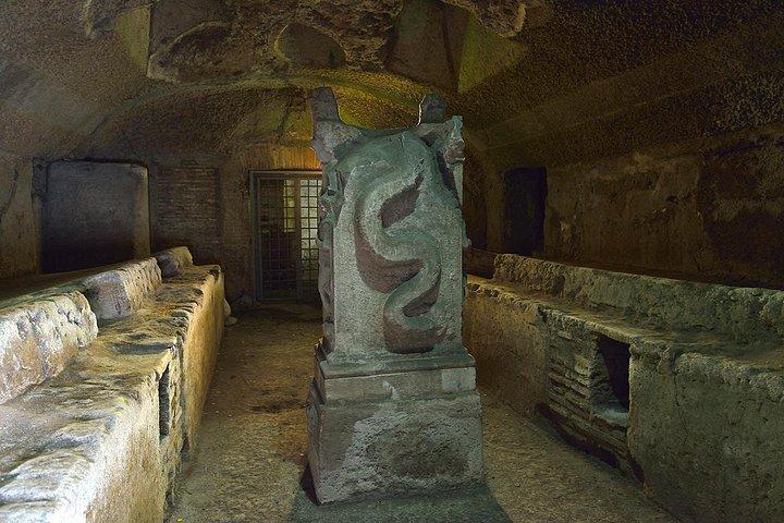 ローマ地下：聖クレメントとローマの家々のプライベートツアー
