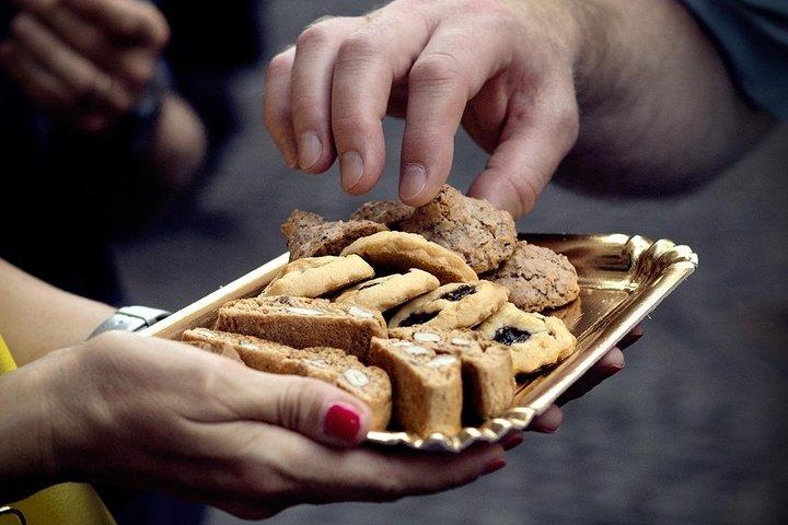 Saborea Roma: Explorando los secretos culinarios de Trastevere con un local
