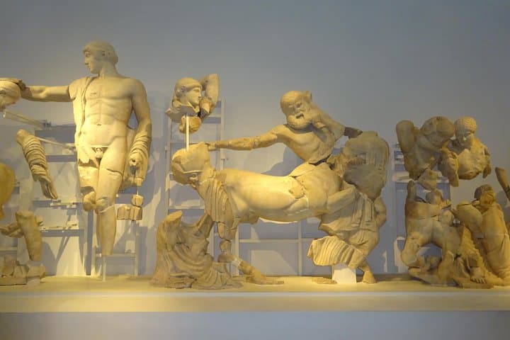4-Day Classical Greece Tour: Epidaurus, Mycenae, Olympia, Delphi, Meteora