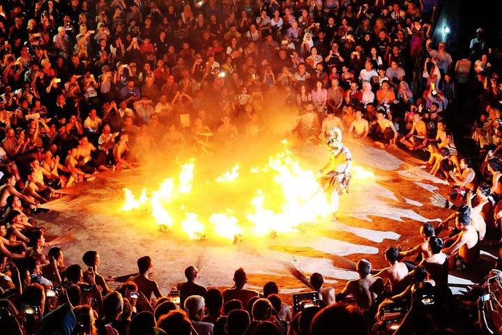 Excursão de meio dia em Bali - Templo de Uluwatu, Kecak Fire Dance, Jimbaran Dinner