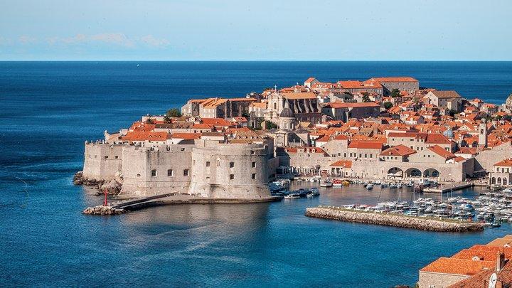 スプリトからDubrovnik＆Stonへの私物ツアー