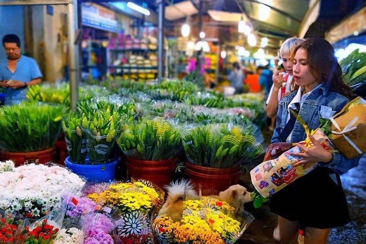 Saigon verkennen per scooter, dag of nacht