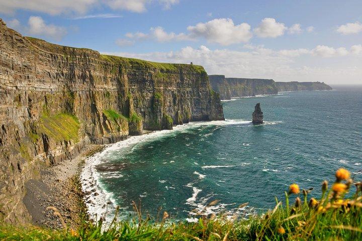 Cliffs of Moher & the Burren Tour ab Galway