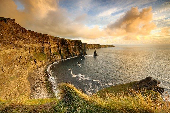 12:00 Cliffs of Moher Tour