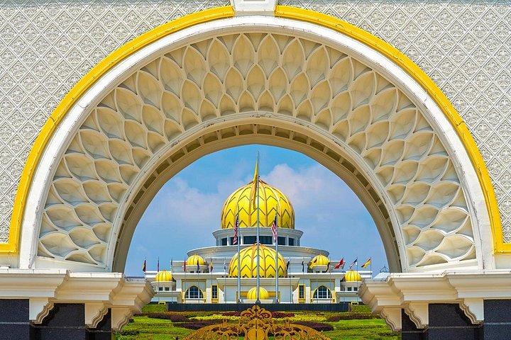 Kuala Lumpur Customizable Private Tour Including Driver