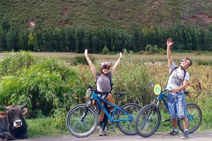 Tour en vélo privé: South Valley of Cusco et le marché de Pisaq