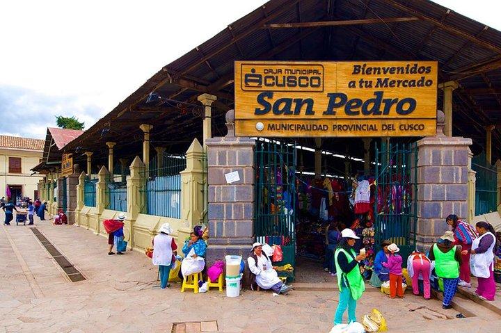 Private Tour: Cusco City Sightseeing einschließlich San Pedro Market und archäologischen Stätten