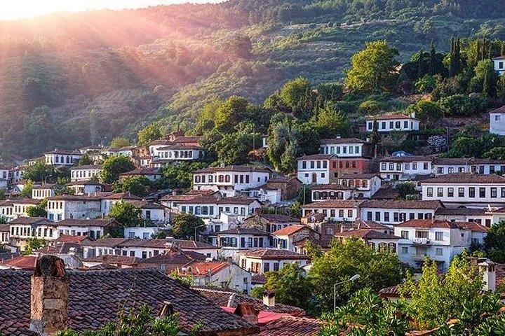 Sirince Village & Selcuk Bazaar Tour From Kusadasi