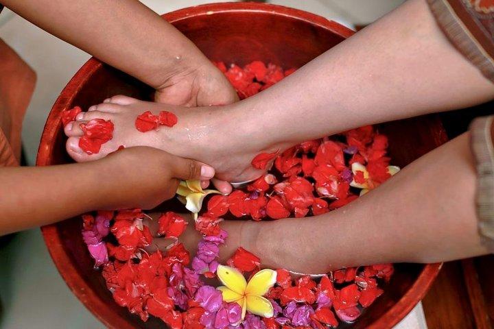 Shopping di Kuta District con massaggio termale