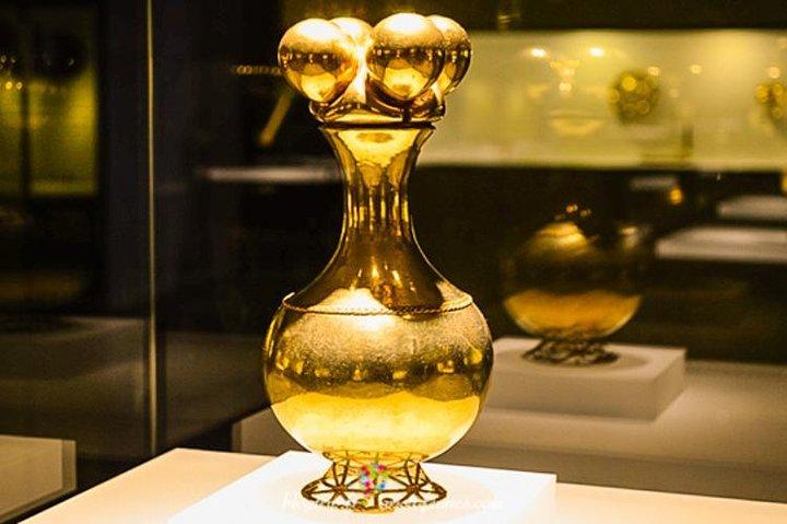 Visita guiada privada ao Museu do Ouro de Bogotá com transporte