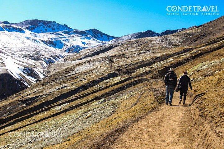 プライベート：Vinicunca 7色Rainbow Mountain全日ハイキングツアー