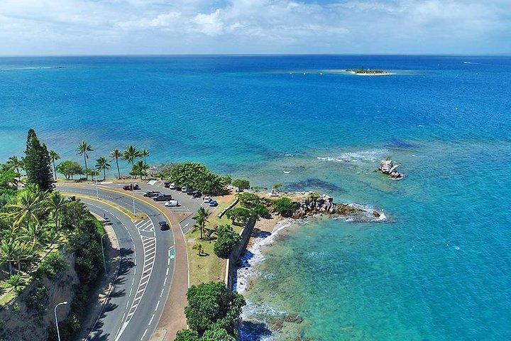 Le célèbre « Train Vert » local de Nouméa (1 h 30) avec LYVAI