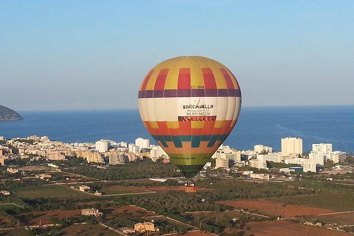 Privat luftballontur på Mallorca med champagne og snacks