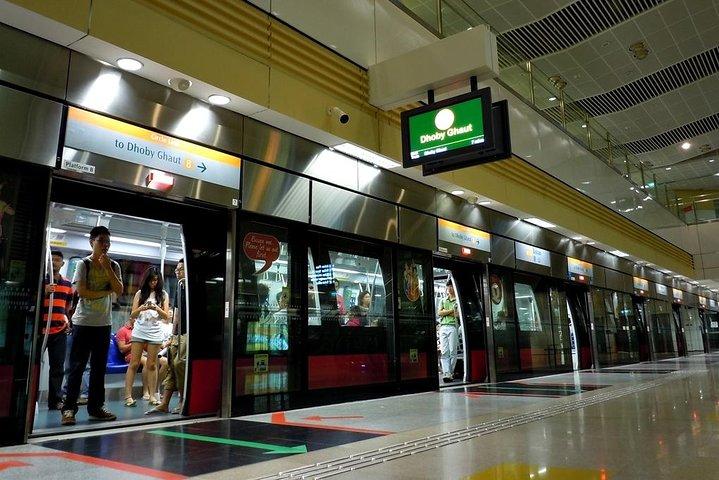 カンポン グラム、リトル インディア、チャイナタウンで地元の屋台の食べ物を試食