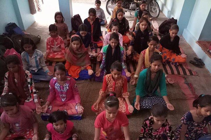 Besuchen Sie die beste NGO in Jaipur, die Mädchen und Frauen stärkt