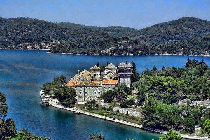 Mljet Island privétour met Fisher 20 speedboot