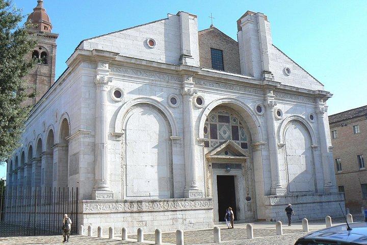 Rimini Highlights Private Tour by Night