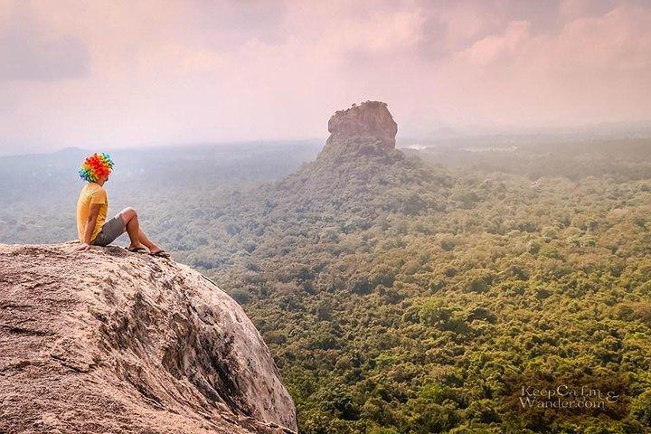 Tour di un giorno da Colombo a Sigiriya, Dambulla e Polonnaruwa
