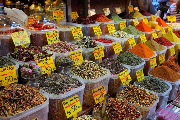 Small-Group Bosphorus Cruise and Istanbul’s Egyptian Bazaar