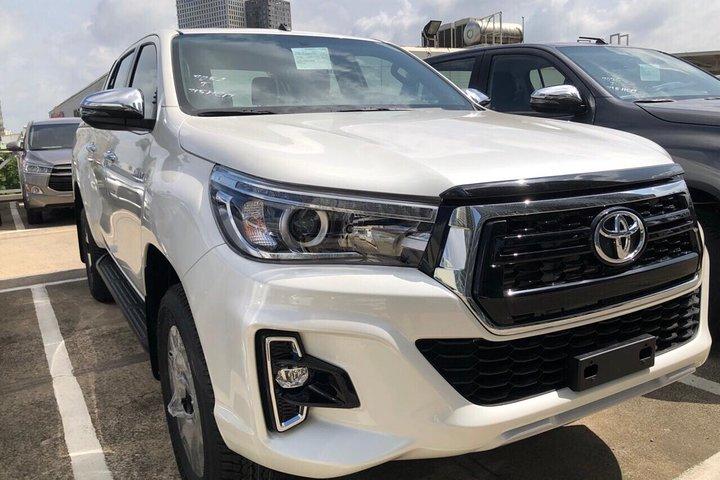 ハロン湾からホアルーニンビンへの専用車での送迎