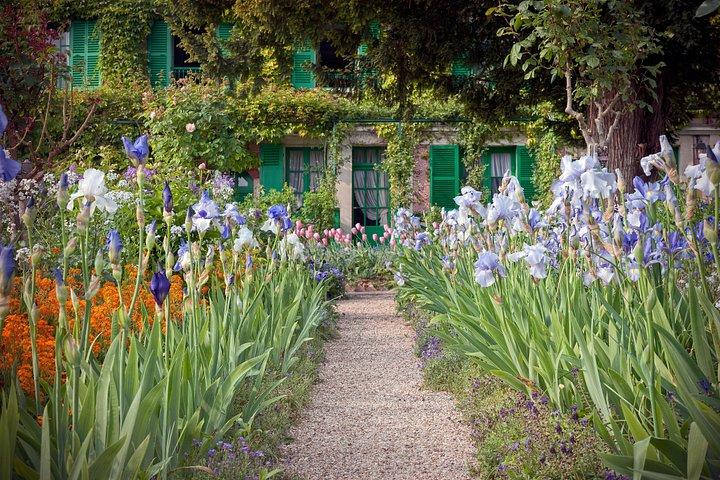 モネの家、庭園、印象派美術館のあるジヴェルニーのプライベート旅行