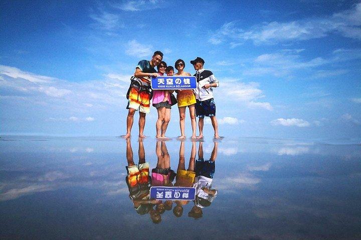 Kuala Selangor Sky Mirror Experience – Natural Mirror Beach Tour