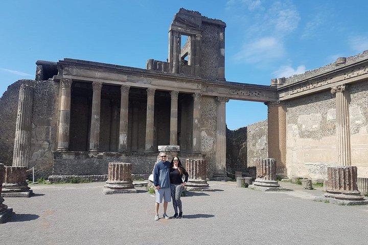 Sitio arqueológico de Pompeya sin colas con guía privado