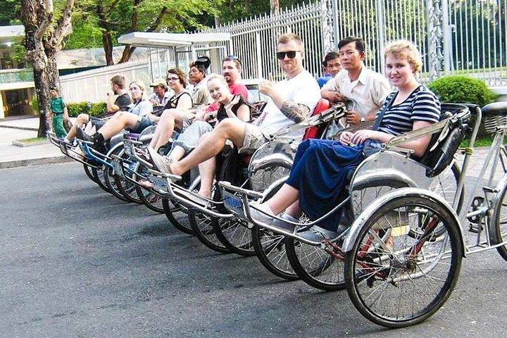 Saigon Then & Now : Un'avventura cicloturistica passata