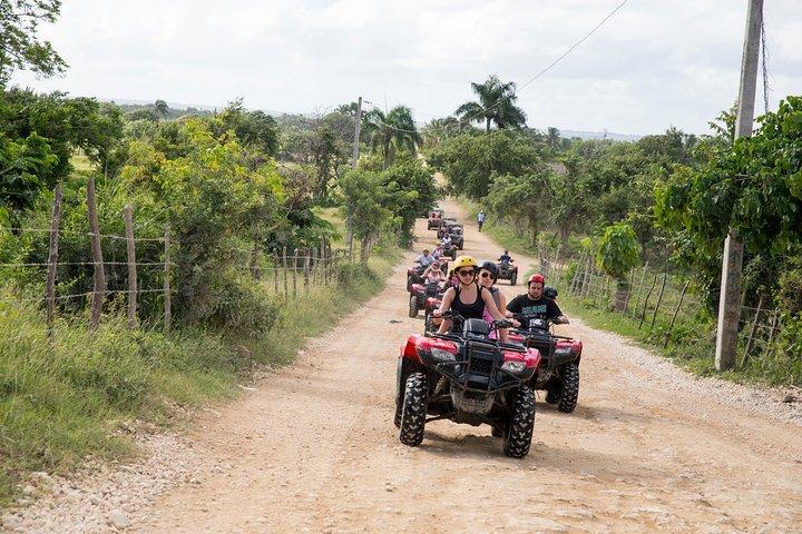 4x4 Aventura Dominicana com chocolate e café