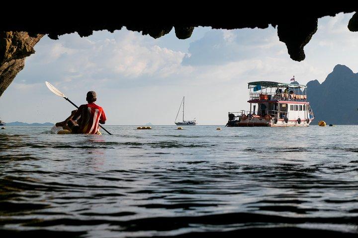 Viagem de um dia incrível à Baía de Phang Nga com caiaque e snorkeling