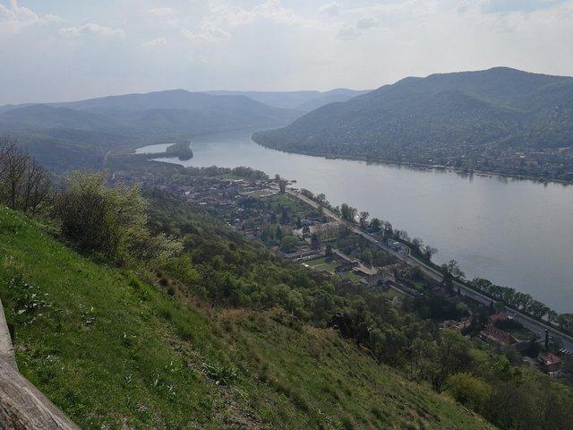 Donauknie Privat mit Vollpension