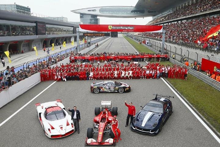 Shanghai Downtown Till Shanghai International Circuit F1 envägs privat överföring
