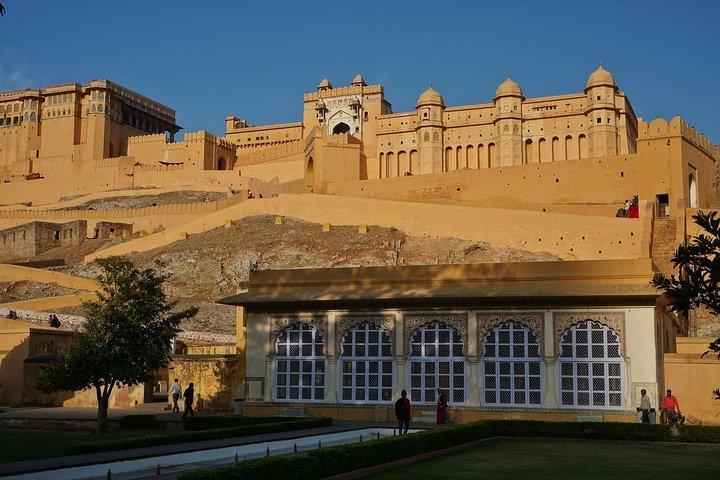 Golden Triangle Tour 4 Days (Delhi - Agra - Jaipur)