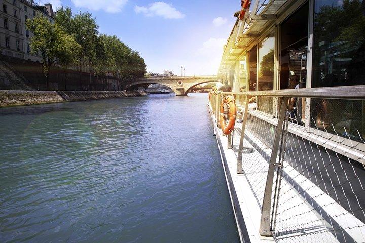 Sightseeing-Kreuzfahrt auf der Seine mit Kommentar von Bateaux Parisiens