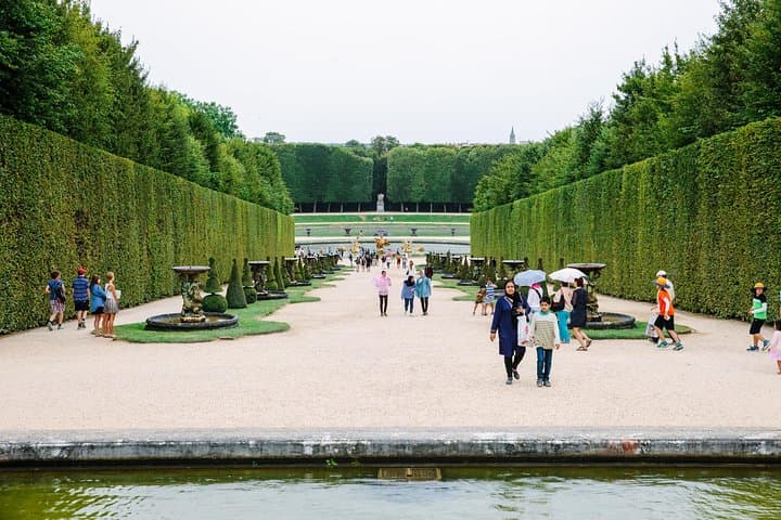 Versailles Château and Gardens Walking Tour