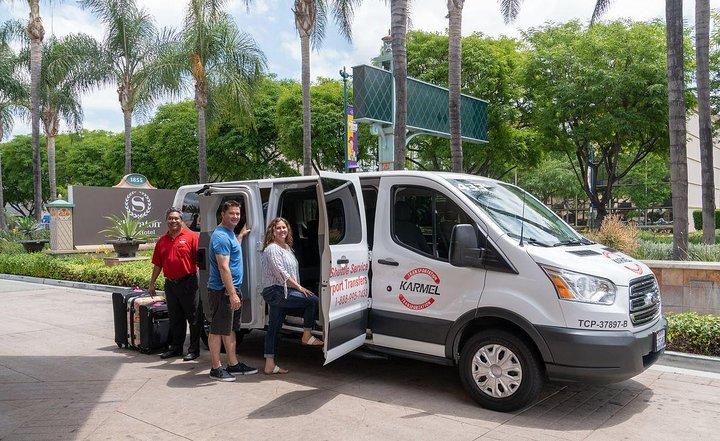 Giro condiviso Arrivo Trasferimento dall'aeroporto John Wayne agli hotel di Anaheim